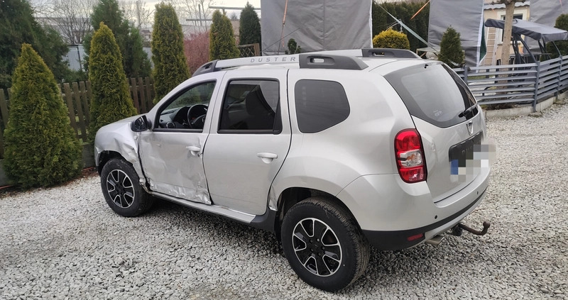 Dacia Duster cena 22900 przebieg: 76246, rok produkcji 2017 z Wieruszów małe 121
